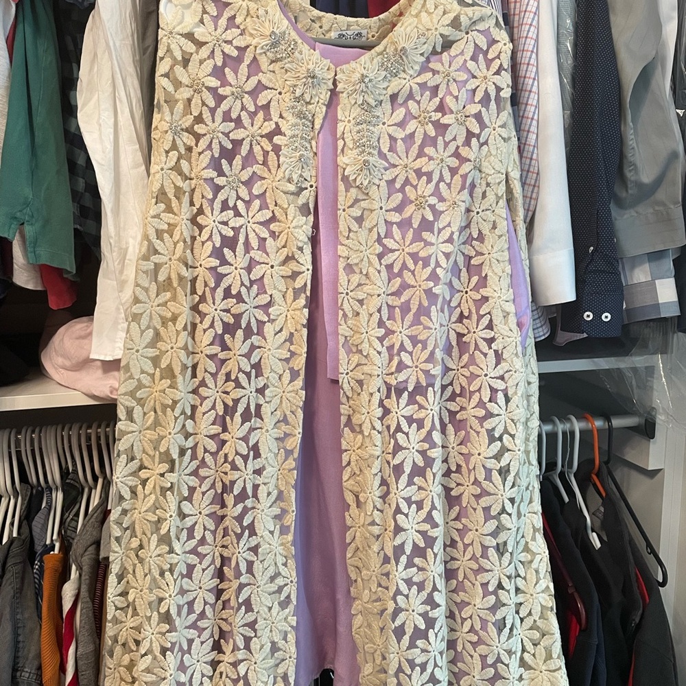 Amber gohar lace cape